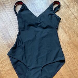 Catalina S suddenly slim Black One Piece full coverage Swimsuit pads sewn - NWOT